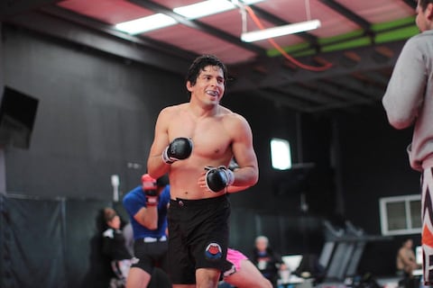 Adrián Luna Martinetti debuta en la UFC ante Davey Grant: Canales para ver EN VIVO por celular y Tv la pelea