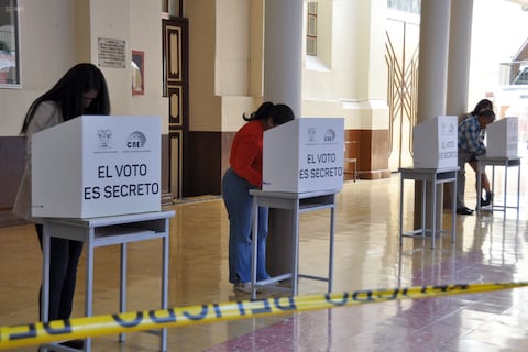 Consejo Nacional Electoral modifica requisitos de pertenencia y paridad de género en reglamento para la calificación de candidaturas