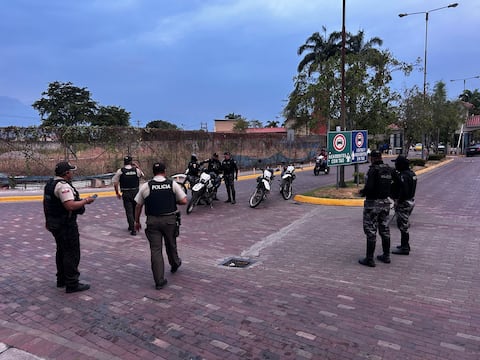 Funcionario del SNAI sobrevivió a ataque afuera de urbanización en Machala