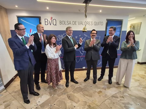 Debut en el mercado de valores colocando 100 % de emisión de $ 5 millones