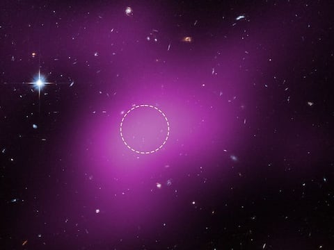 Parece una galaxia pero está vacía: el desconcertante objeto oscuro que la NASA acaba de identificar