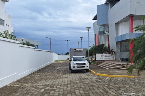 Hallan dos cuerpos calcinados en Montecristi: una familia teme que sean adolescentes desaparecidos