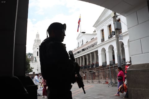 Gabinete ministerial se reúne en Carondelet tras llegada de Daniel Noboa de urgencia a Ecuador