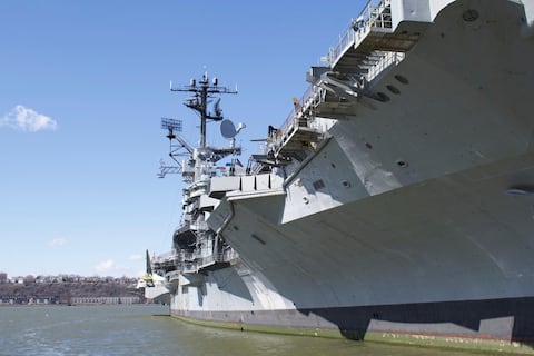 ¿Marina de EE.UU. podría quedarse sin buques de guerra por culpa de Amazon?: La crisis que enfrentan los astilleros frena la construcción naval