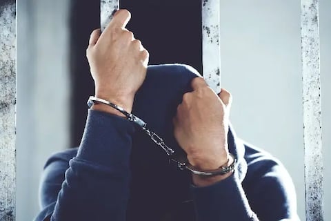 Ratifican sentencia de 22 años de cárcel para hombre acusado de violar a su hijo