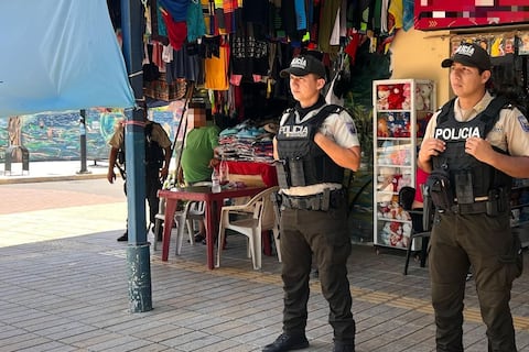 “Las ventas dependen de la voluntad de Dios, a veces no me alcanza”: en Puerto Bolívar, extorsiones asedian a locales y generan desplazamientos