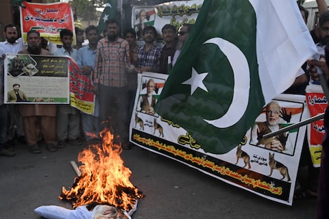 Pakistán dice tener información ‘creíble’ de que India prepara un ataque militar en las próximas horas