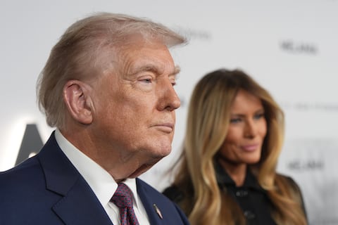 Los Trump asisten al estreno del documental de Melania financiado por Amazon