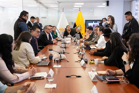Comisión de Educación de la Asamblea Nacional no avanza en el trámite de una ley de inteligencia artificial para Ecuador