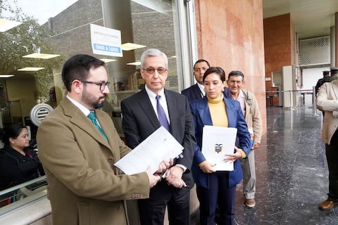 Políticos y empresarios destacan proyecto de ley urgente para eficiencia en los GAD, pero observan asignación de recursos