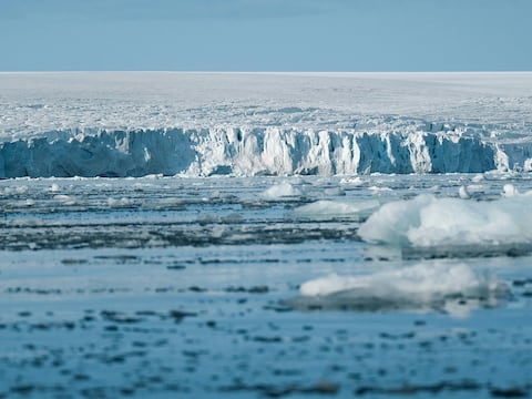 El “agujero” de gravedad que revela 70 millones de años de historia interna de la Tierra