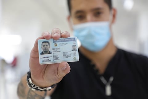 Licencias caducadas desde enero pasado serán válidas hasta junio de 2026, según la ANT