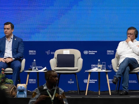 Gustavo Petro dice que responderán con “reciprocidad” a arancel del 30% de Ecuador