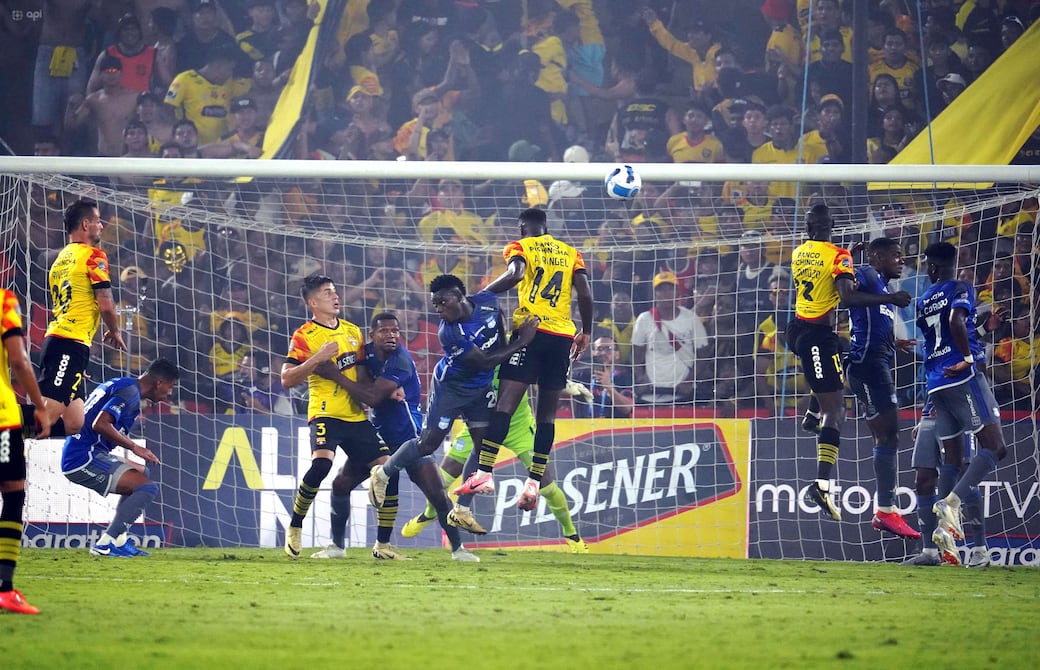 La victoria salió cara: por más de 80.000 dólares fue sancionado Barcelona SC tras el Clásico del Astillero