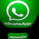 WhatsApp Plus llega a iOS: la mayor actualización de personalización de la historia permite fijar hasta 20 chats y cambiar el icono