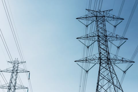 Venezuela y Colombia firman acuerdo para conexión de energía eléctrica