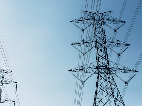 Venezuela y Colombia firman acuerdo para conexión de energía eléctrica