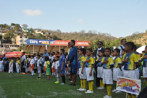 Fiesta del Interbarrial de Fútbol EL UNIVERSO se inicia este sábado