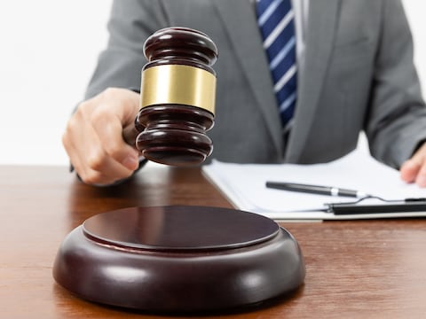 Conflicto en Medio Oriente impide que abogado de exjueza anticorrupción del caso Triple A se presente en audiencia; la formulación de cargos por enriquecimiento ilícito se difiere para el 20 de marzo próximo