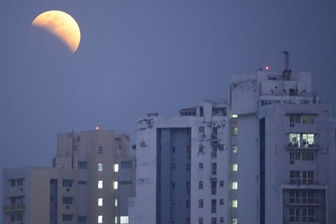 Eclipse lunar total del 3 de marzo 2026: las emociones afloran, se revelan secretos y los finales que ya se estaban gestando se aceleran