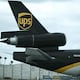 La FAA ordena que aviones MD-11 permanezcan en tierra mientras investiga accidente de UPS