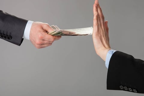 Ecuador cuenta con nuevo plan nacional de lucha contra la corrupción hasta 2028: analistas esperan que no quede ‘en las nubes’ y que tenga seguimiento