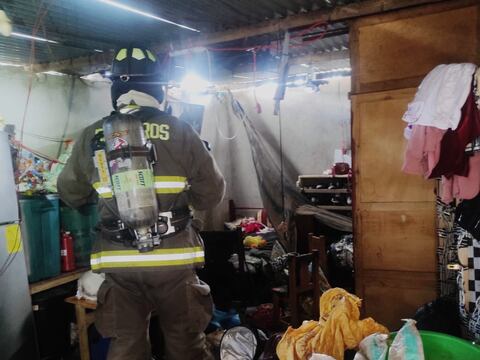 Deflagración de tanque de gas dejó cuatro heridos en el cantón Mejía