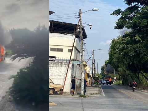 Carro se incendió tras un choque en Guayacanes, en el norte de Guayaquil
