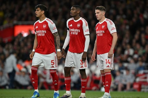 Arsenal acaricia el título de la Premier League tras triunfo sobre Burnley