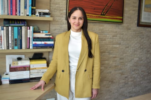 Paulina Viteri, directora de Apive: ‘Necesitamos políticas públicas claras para que más ecuatorianos puedan tener casa propia’