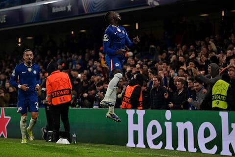 Moisés Caicedo le da un vital triunfo al Chelsea en su camino a octavos de final de Champions League