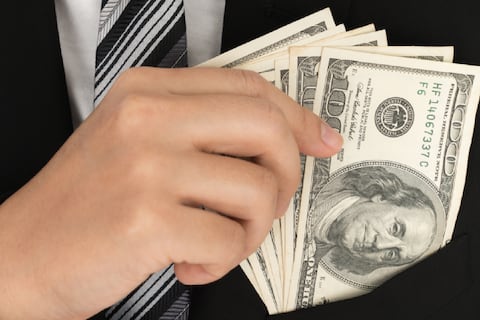 Tomó un ticket que otra persona rechazó y ganó 1 millón de dólares: “Tu mente empieza a pensar en todo lo que puedes hacer con esta cantidad”