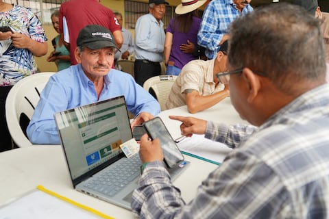 Brigadas verifican documentación y estado de cultivos en Los Ríos antes del inicio de compra directa de arroz
