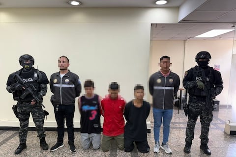 En la terminal de Carcelén detienen a involucrados en asesinato en la av. Mariscal Sucre: intentaban huir hacia Los Ríos, según Policía