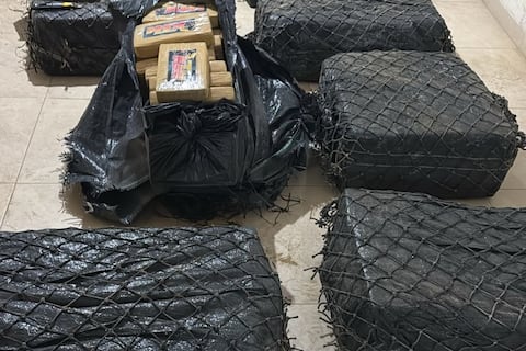 Policía decomisa 360 kilogramos de droga en zona rural de Puerto López
