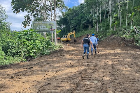Vía Junín-Pimpiguasí sigue cerrada en Manabí: este domingo 23 se habilitaría una variante