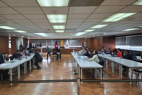 Caso Liga2: audiencia preparatoria de juicio continúa con las defensas de los siete sospechosos por asociación ilícita