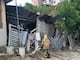 Incendio consume casa de caña en Manta: estallido de gas causa pánico entre vecinos