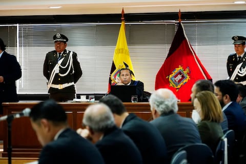 Familiares y exabogados de Conto Patiño, amigo de Lenín Moreno, también son llamados a juicio por cohecho en el caso Sinohydro