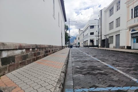Calles vacías, negocios cerrados y la incertidumbre se mantiene en Imbabura: las pérdidas aumentan tras el alargue del paro