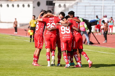 El Nacional, el único bitricampeón del Ecuador, jugará en la serie B después de cuatro años