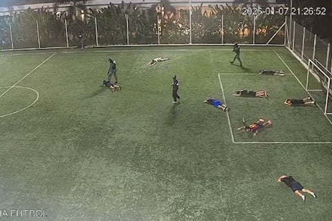 Video revela cómo se dio ataque en cancha de Mocolí: sujetos revisaron a sus objetivos previo a su ejecución