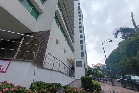 Ministro del Interior dice que alias ‘Frenillo’ se lanzó de edificio para evitar su captura