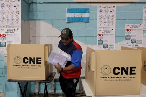 Cierran centros de votación en Honduras tras una hora de prórroga por alta afluencia