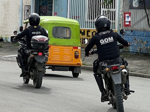 Sujetos armados irrumpen en una escuela de Bastión Popular en busca de la rectora y dejan un panfleto amenazante