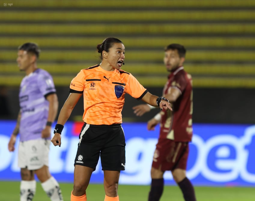 ¿Quién es Edina Alves, jueza central criticada por dirigir Mushuc Runa vs. Independiente del Valle?