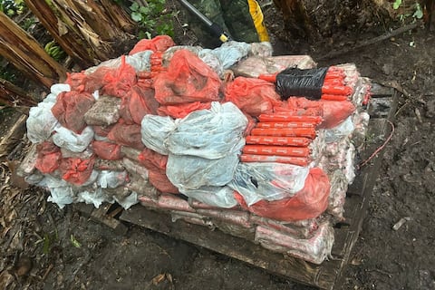 Bloque de Seguridad incauta 5.000 explosivos en Playa Prieta, luego de desmantelar caletas con arsenal