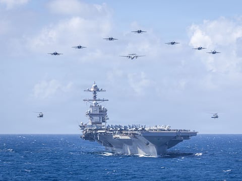 El USS Gerald R. Ford supera los ocho meses en el mar: el portaaviones zarpó en junio de 2025 para una rotación de rutina y ahora cumple uno de los despliegues más largos de la flota