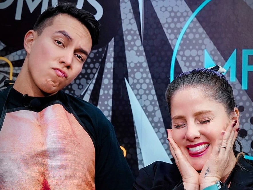 El dúo de Nikki Mackliff y Alex Vizuete regresa con otro proyecto y esta vez es un podcast: conoce todo sobre ‘¡Qué Miserables!’