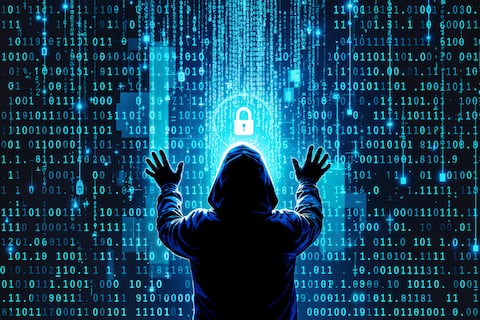 Francia se queda sin secretos ante el hacker ‘ExtaseHunters’: la filtración récord de 19 millones de identidades que hace temblar al Elíseo